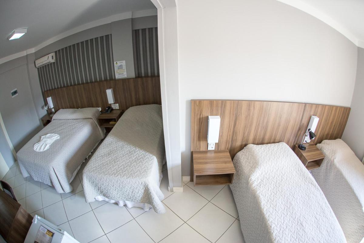 Hotel Contessi Urussanga Habitación foto